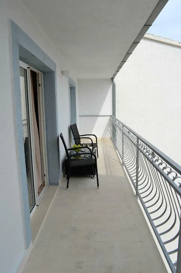 Bridge And Beach Apartments Trogir