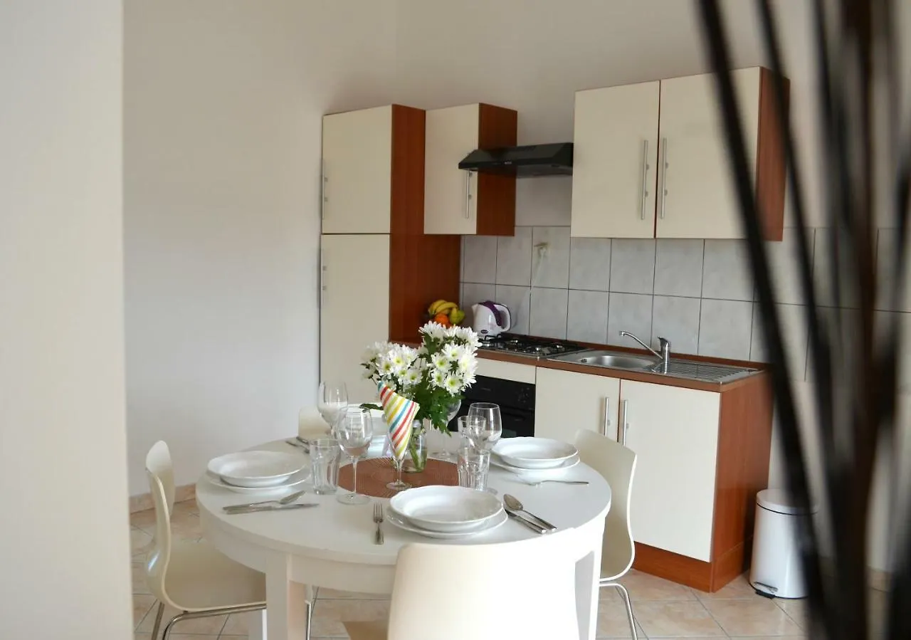 Bridge And Beach Apartments Trogir 0*,  Kroatien